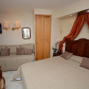 Hotell Familia, Paris