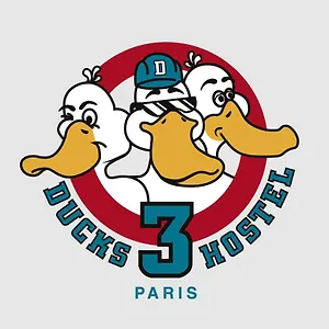 The 3 Ducks Eiffel Tower By Hiphophostels Париж